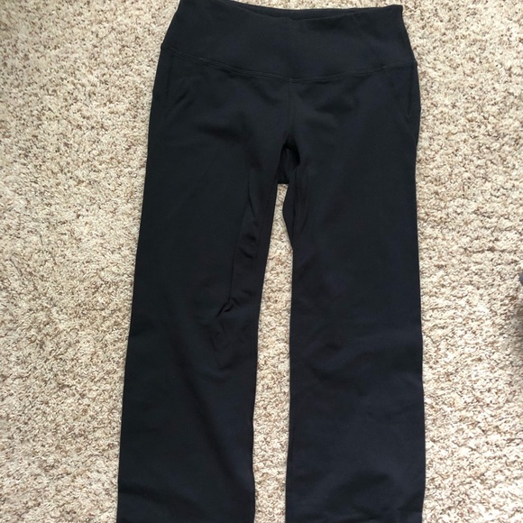 Athleta woman’s yoga pants - Picture 2 of 4